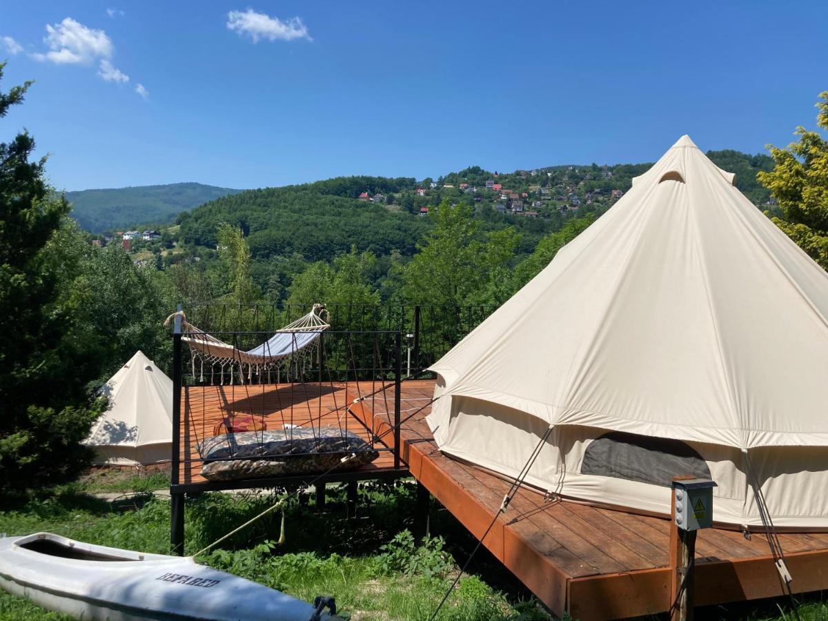 Отель Glampspace - Szlak Beskidzki Мендзыбродзе-Бяльске Экстерьер фото